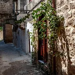 32 Old Town Gasthof Rhodes City