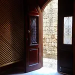 Gasthof 32 Old Town Rhodes City