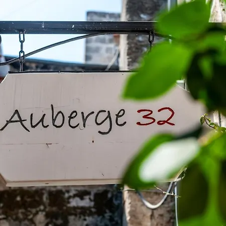 32 2*