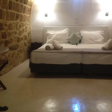 32 Old Town Rhodes City