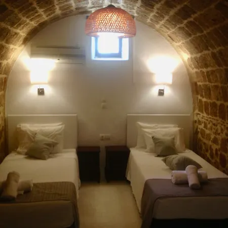 ゲストハウス 32 Old Town 3*