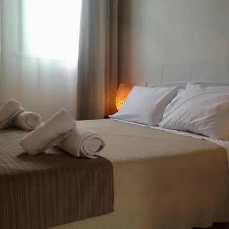 ゲストハウス 32 Old Town 3*