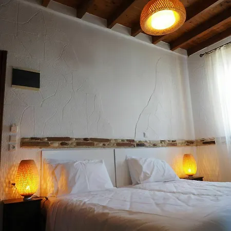 32 Old Town Rhodes City