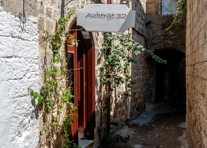 32 Old Town Pensiune