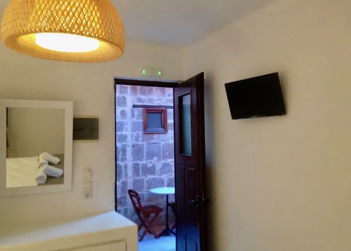 Pensiune 32 Old Town 3*