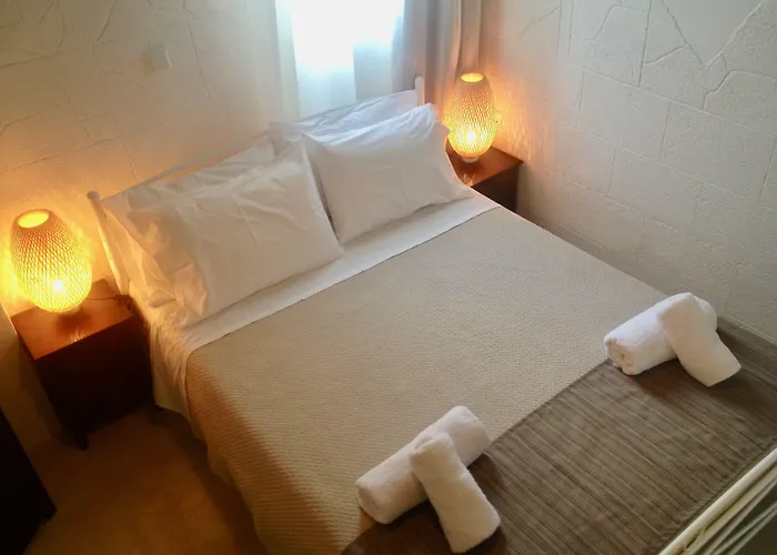 32 Old Town Rhodes City