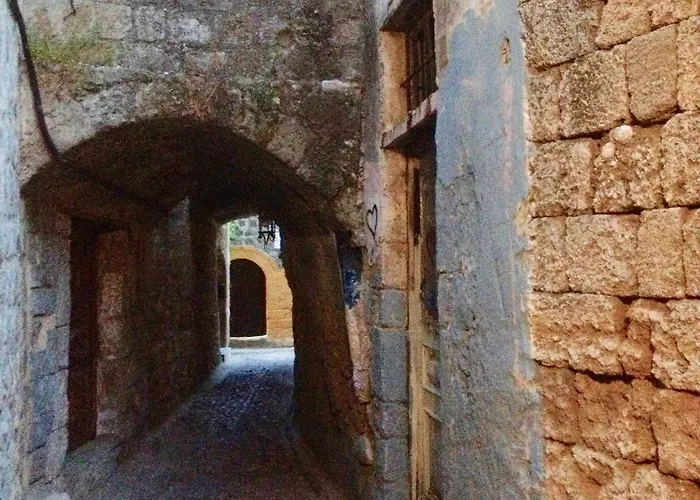 32 Old Town Pensiune Rhodes City