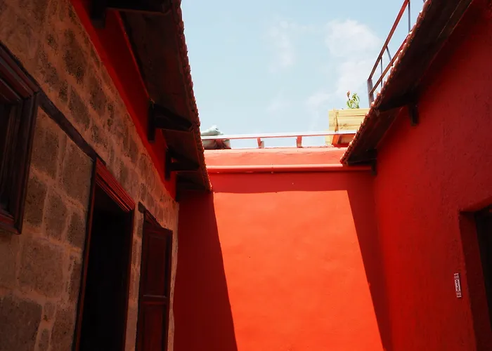 32 Old Town Rhodes City