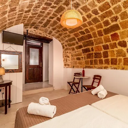 Πανσιόν 32 Old Town