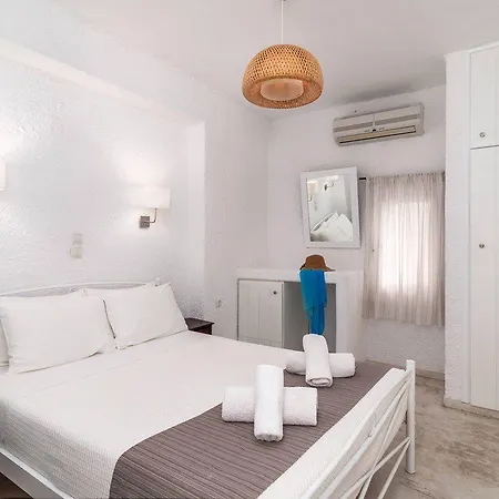 32 Old Town Guest house