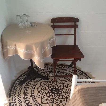32 Old Town Guest house 2*