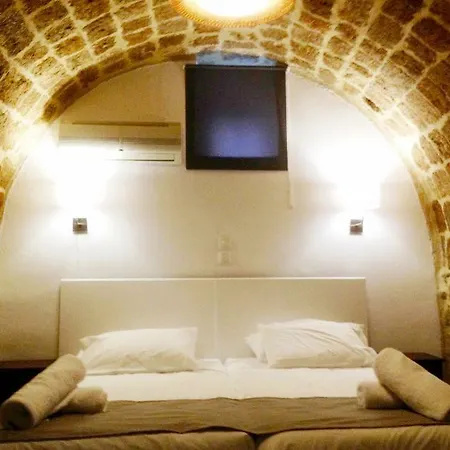 Πανσιόν 32 Old Town 3*