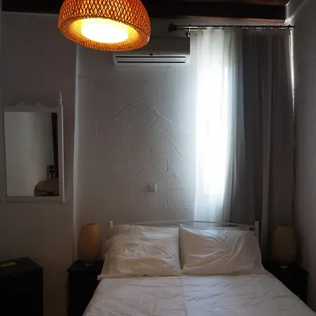 Πανσιόν 32 Old Town 3*