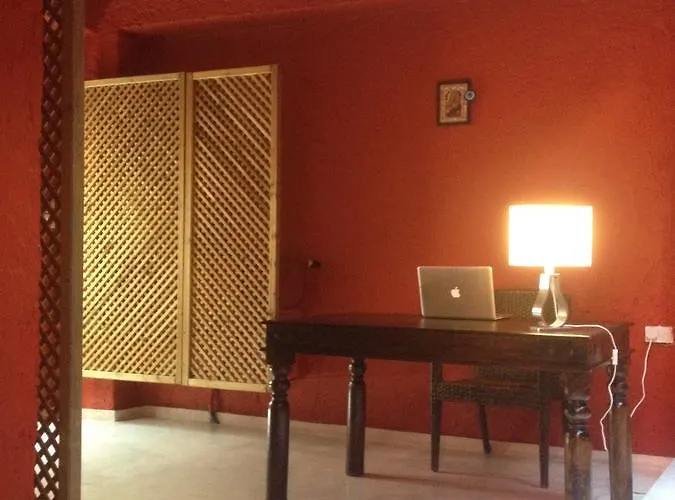 32 Old Town Guest house